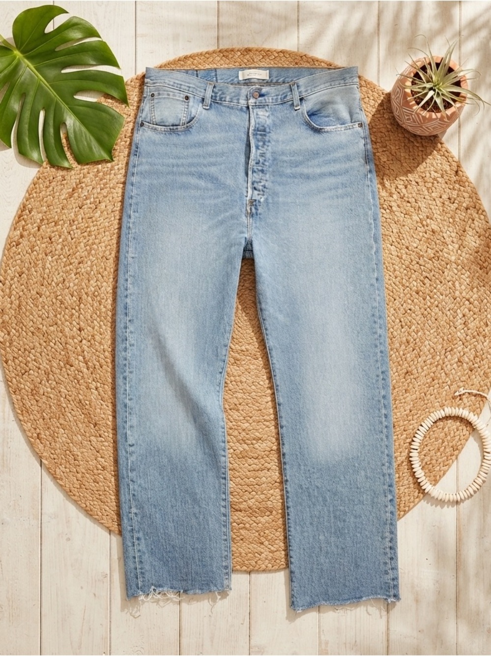 Levi's 501 High Rise Raw Hem Straight Leg Jeans | Light Wash